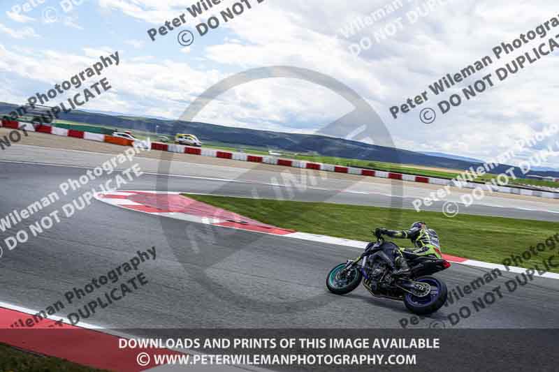 cadwell no limits trackday;cadwell park;cadwell park photographs;cadwell trackday photographs;enduro digital images;event digital images;eventdigitalimages;navarra;no limits trackdays;peter wileman photography;racing digital images;trackday digital images;trackday photos